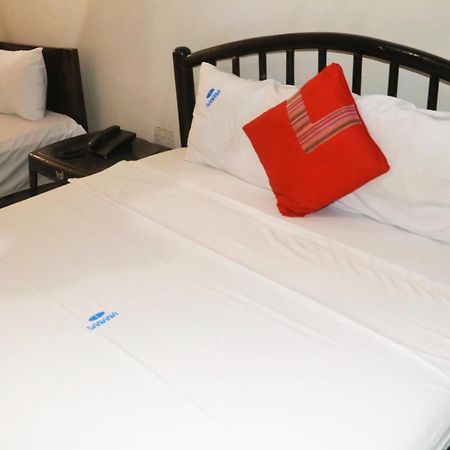 Sanana Conference Center And Holiday Resort Mombasa Bagian luar foto