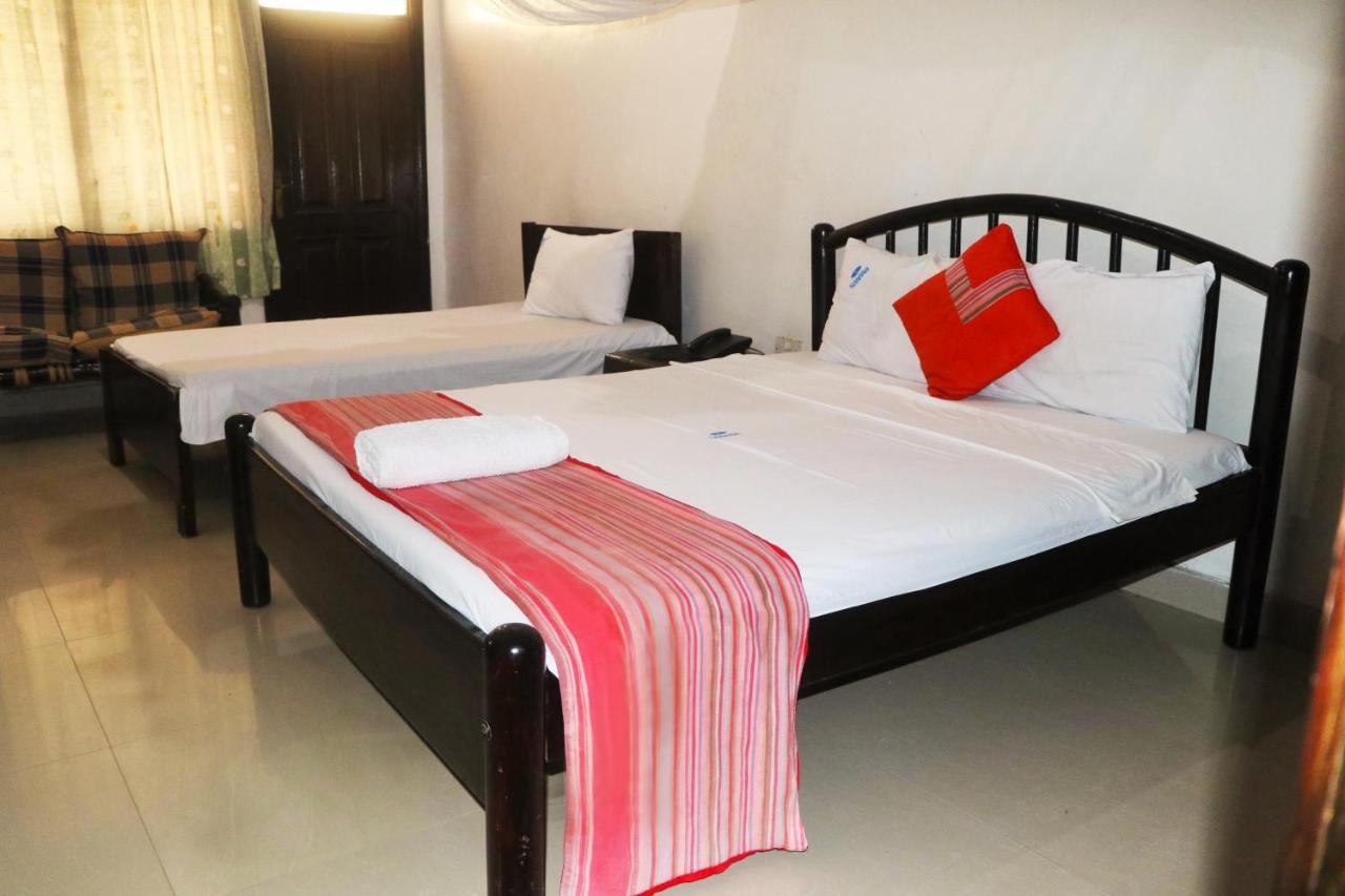 Sanana Conference Center And Holiday Resort Mombasa Bagian luar foto