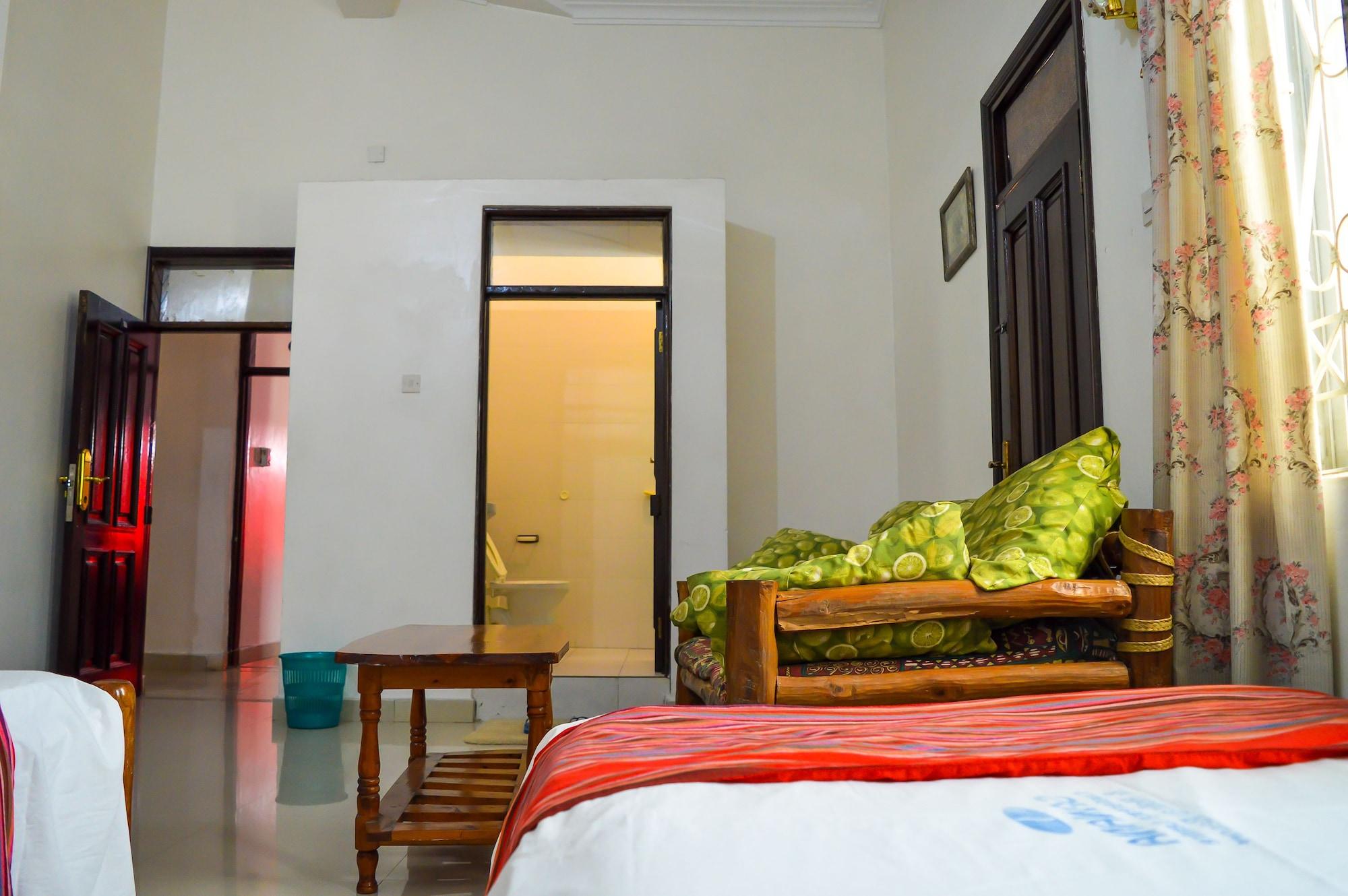 Sanana Conference Center And Holiday Resort Mombasa Bagian luar foto