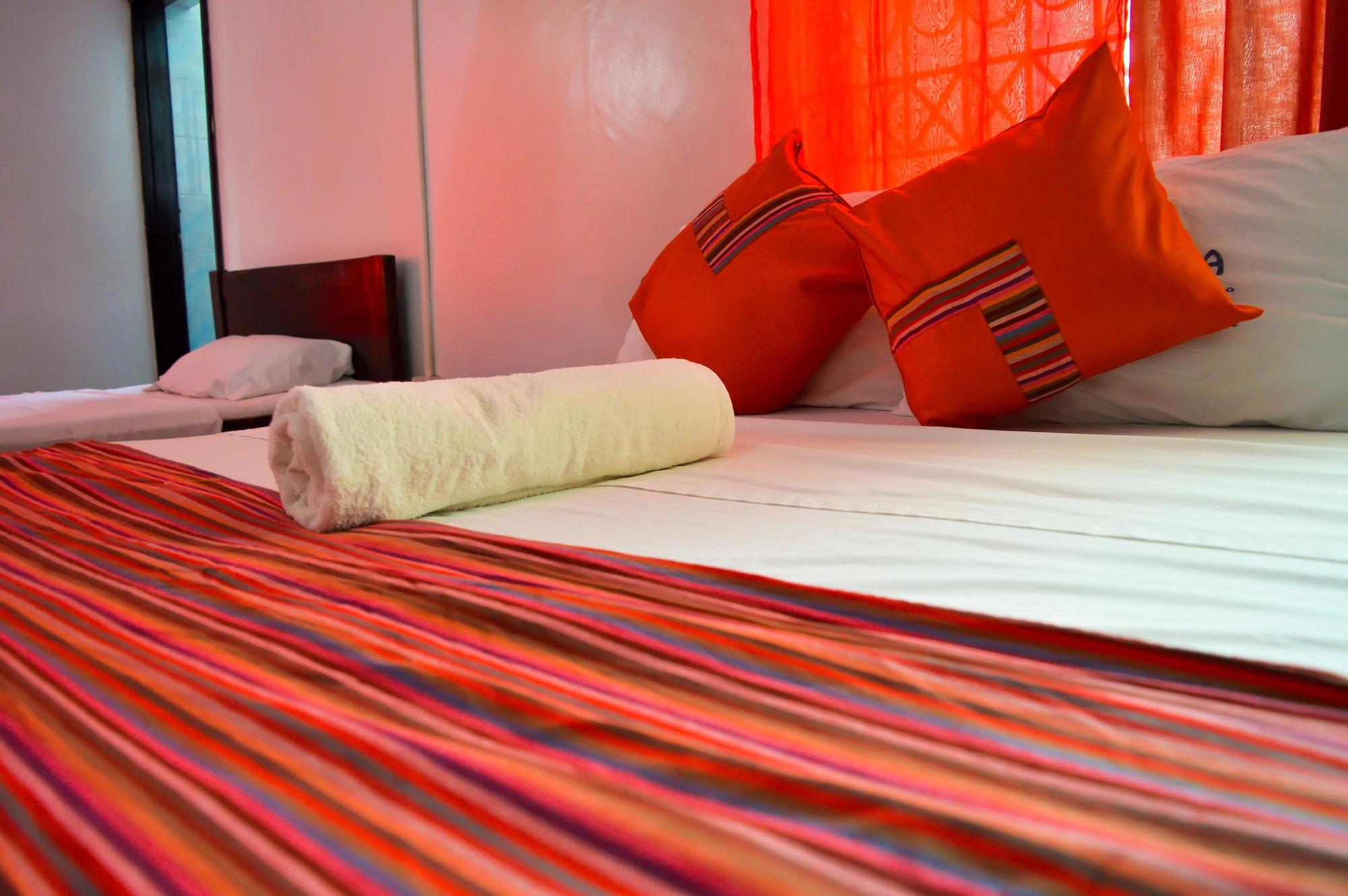 Sanana Conference Center And Holiday Resort Mombasa Bagian luar foto
