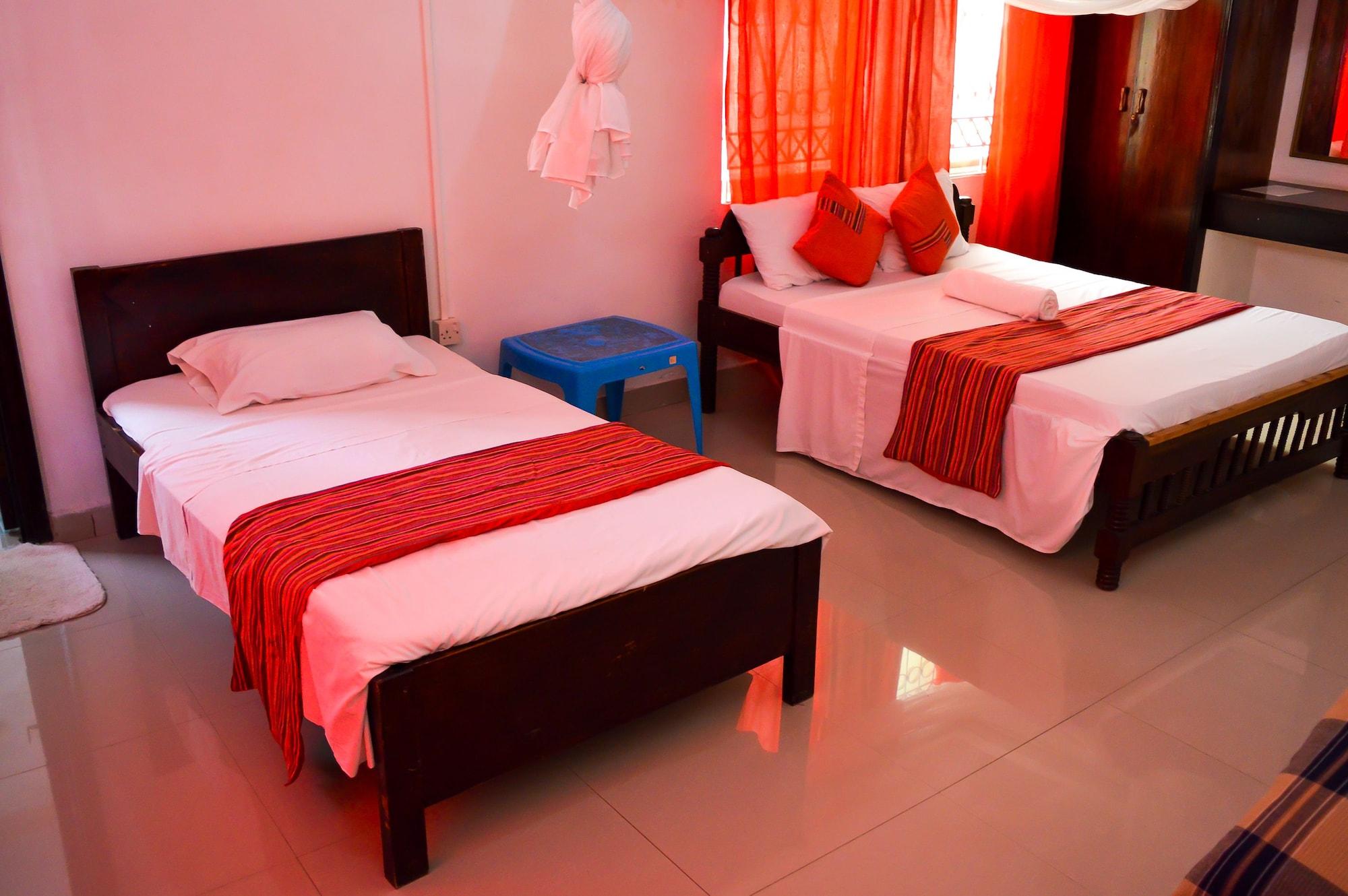 Sanana Conference Center And Holiday Resort Mombasa Bagian luar foto