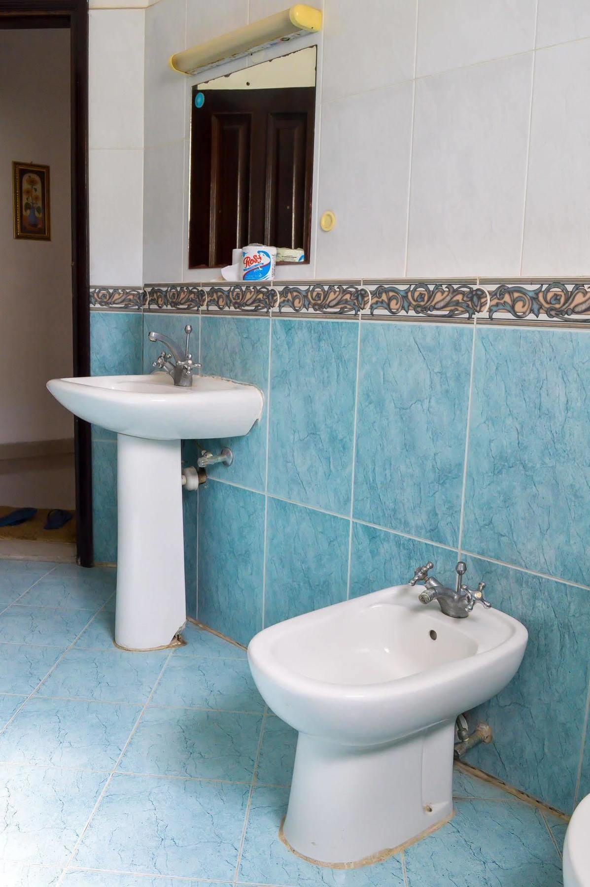 Sanana Conference Center And Holiday Resort Mombasa Bagian luar foto